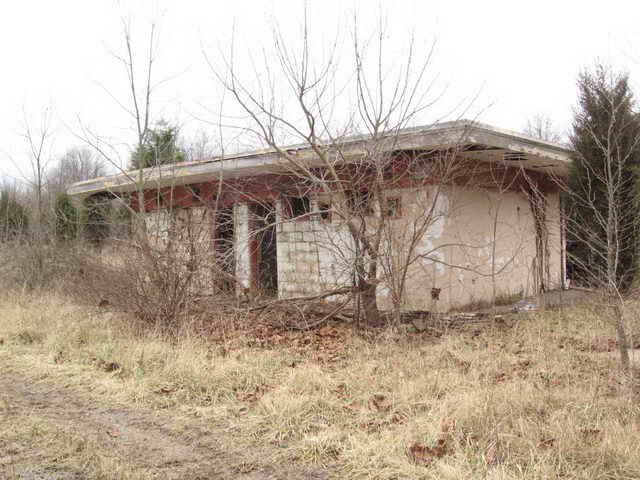 Lake Drive-In - 2006 Photo